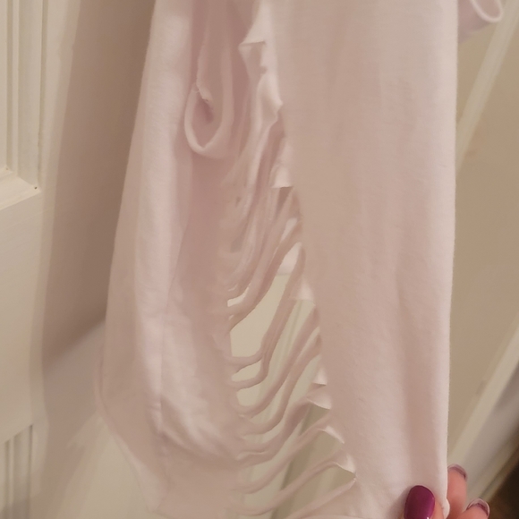 Heart American Flag distressed sleeveless tee by Guess - Picture 3 of 4